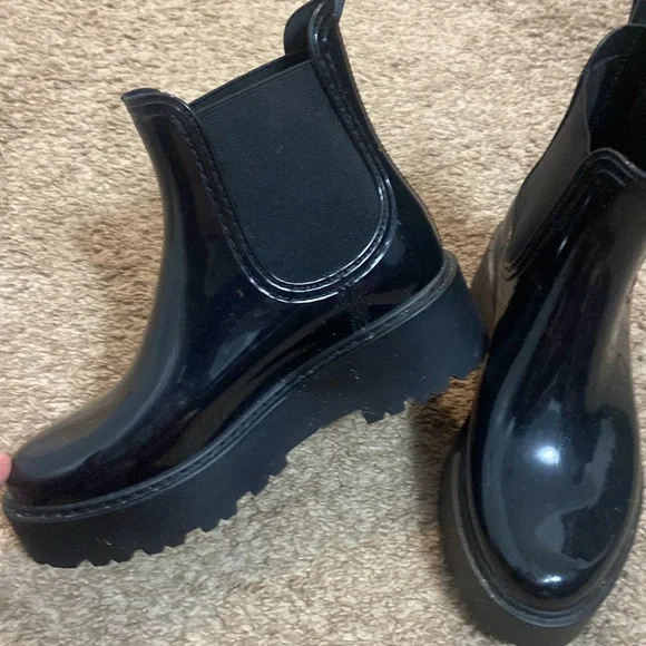 Steve Madden Black Heeled Boots - Picture 2 of 4